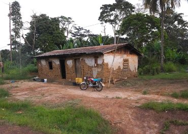 Zoétélé,_Cameroon